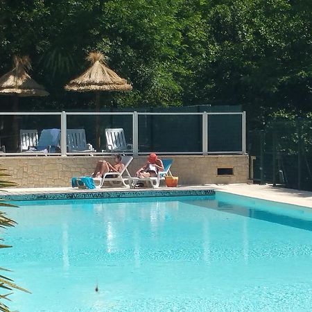 Camping Les Sources Saint-Jean-du-Gard Exterior foto