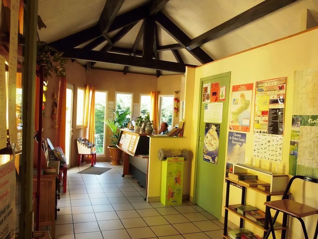 Camping Les Sources Saint-Jean-du-Gard Exterior foto