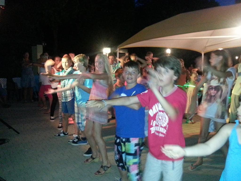 Camping Les Sources Saint-Jean-du-Gard Exterior foto